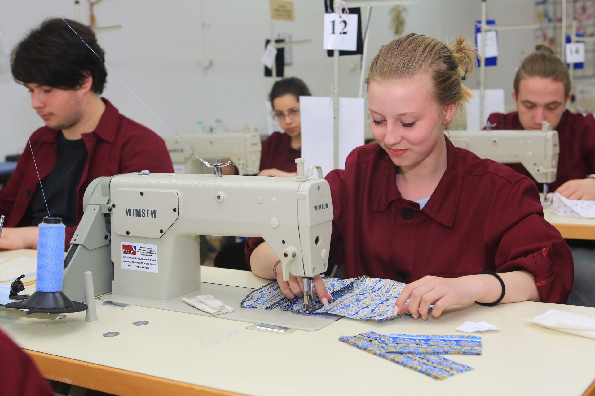 𝐂𝐮𝐫𝐬 𝐆𝐑𝐀𝐓𝐔𝐈𝐓 „𝑪𝒐𝒏𝒇𝒆𝒄𝒕̦𝒊𝒐𝒏𝒆𝒓 𝒂𝒔𝒂𝒎𝒃𝒍𝒐𝒓 𝒂𝒓𝒕𝒊𝒄𝒐𝒍𝒆 𝒅𝒊𝒏 𝒕𝒆𝒙𝒕𝒊𝒍𝒆” 𝐢̂𝐧 𝐜𝐚𝐝𝐫𝐮𝐥 𝐩𝐫𝐨𝐢𝐞𝐜𝐭𝐮𝐥𝐮𝐢 𝑺𝒑𝒓𝒊𝒋𝒊𝒏𝒊𝒓𝒆𝒂 𝒂𝒏𝒈𝒂𝒋𝒂𝒕̦𝒊𝒍𝒐𝒓 𝒅𝒊𝒏 𝑹𝒆𝒈𝒊𝒖𝒏𝒆𝒂 𝑽𝒆𝒔𝒕